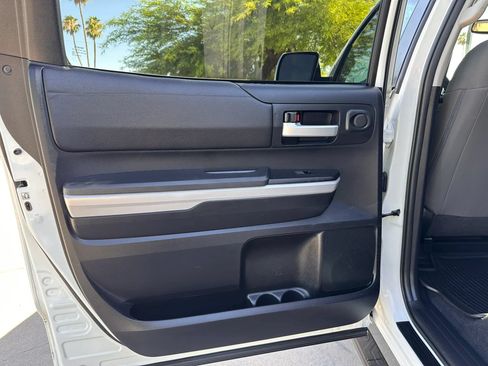 Used 2018 Toyota Tundra SR5 w/ SR5 Upgrade Package RWD image 23
