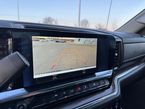 Used 2025 Chevrolet Silverado 1500 LT image 29