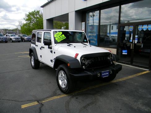 Used 2017 Jeep Wrangler Unlimited Sport w/ Quick Order Package 24S image 2
