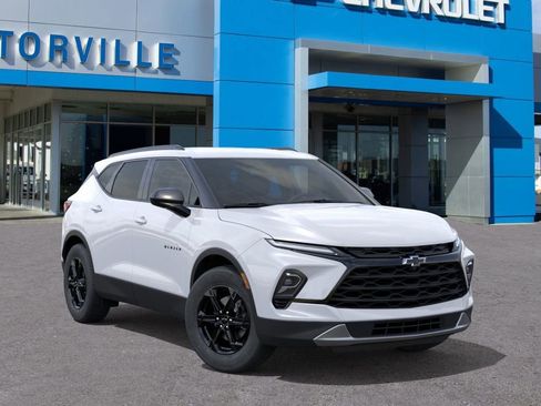 New 2026 Chevrolet Blazer LT w/ Midnight/Sport Edition FWD image 7
