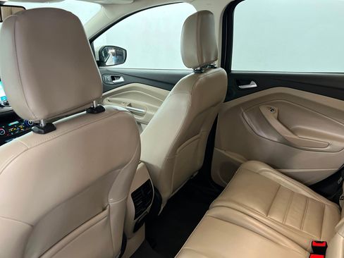 Used 2019 Ford Escape Titanium AWD/4WD image 21