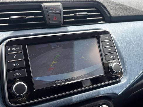 Used 2025 Nissan Versa SV FWD image 22