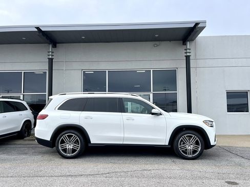Certified 2025 Mercedes-Benz GLS 450 4MATIC image 8