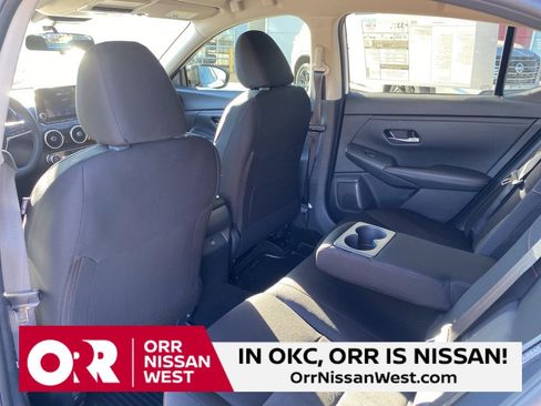 New 2025 Nissan Sentra SR image 17