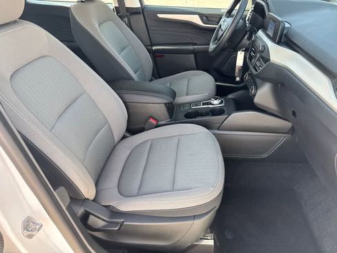 Used 2021 Ford Escape S image 12