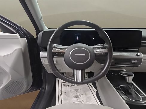 Used 2024 Hyundai Kona SEL AWD/4WD image 29
