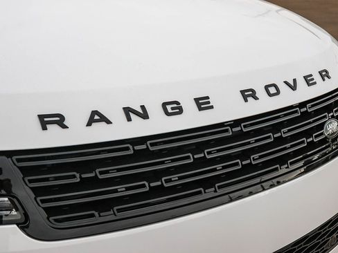 New 2026 Land Rover Range Rover Sport SE AWD/4WD image 16