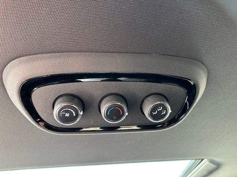 Used 2025 Dodge Durango GT image 14