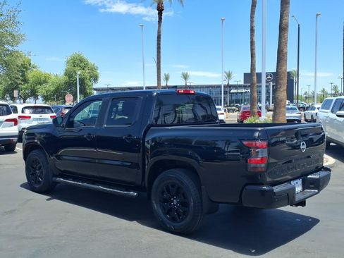Used 2023 Nissan Frontier SV w/ Midnight Edition Package RWD image 6