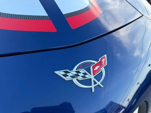 Used 2004 Chevrolet Corvette Z06 w/ Z06 Preferred Equipment Group RWD image 12