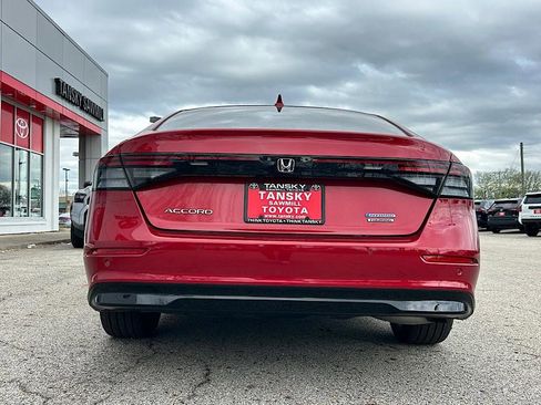 Used 2024 Honda Accord Touring image 4