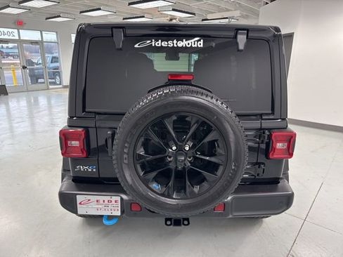 Used 2023 Jeep Wrangler Unlimited Sahara w/ Cold Weather Group image 11