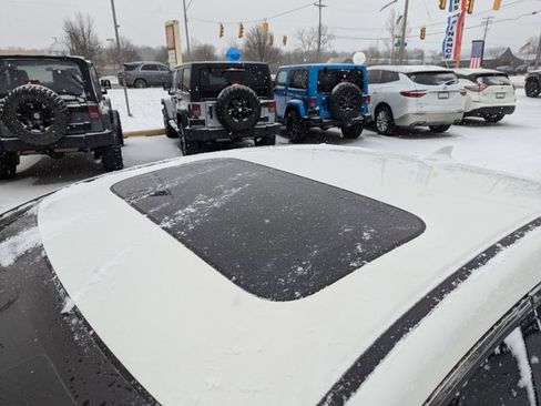 Used 2015 Acura TLX V6 SH-AWD w/ Technology Pkg image 9