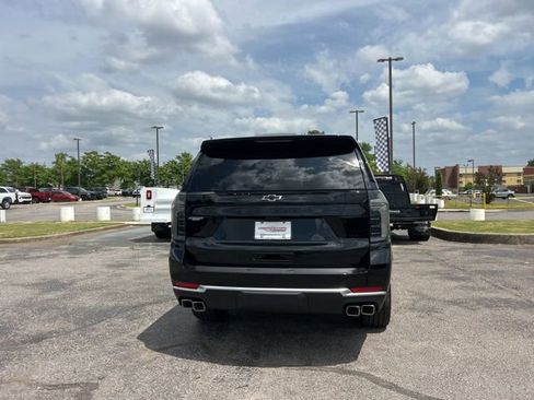 New 2026 Chevrolet Suburban High Country AWD/4WD image 4