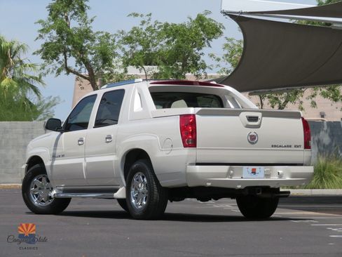 Used 2004 Cadillac Escalade EXT AWD/4WD image 4