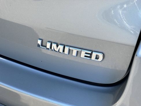 Used 2015 Toyota Highlander Limited FWD image 10