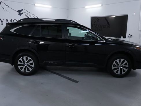 Used 2022 Subaru Outback Premium AWD/4WD image 8