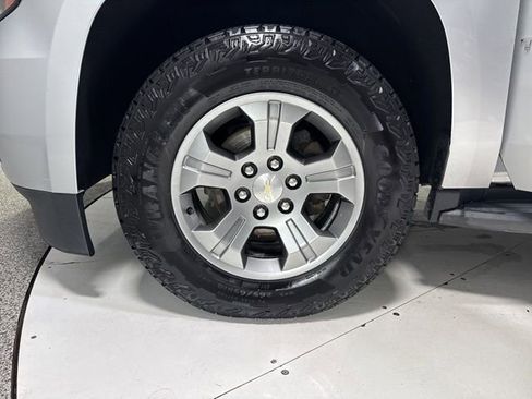 Used 2020 Chevrolet Tahoe LS w/ Skid Plate Package AWD/4WD image 5