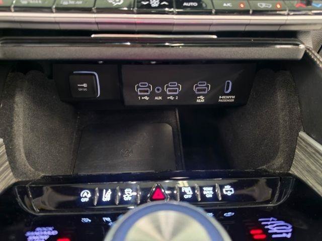 Used 2022 Jeep Wagoneer Series III w/ Premium Group I AWD/4WD image 28