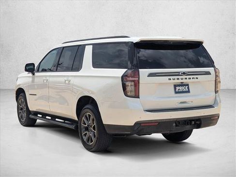 Used 2021 Chevrolet Suburban Z71 w/ Z71 Signature Package AWD/4WD image 8
