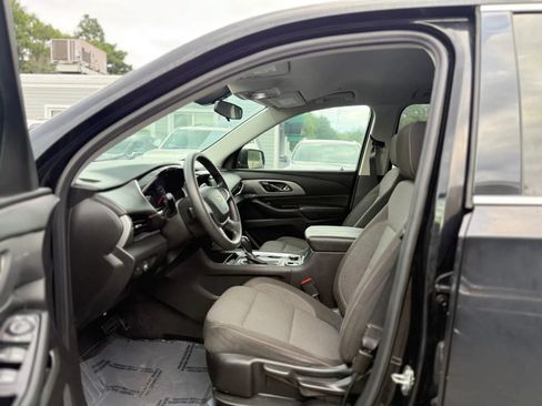 Used 2019 Chevrolet Traverse LS FWD image 5