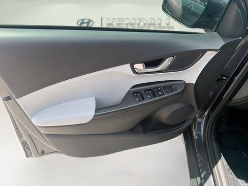 Used 2022 Hyundai Kona SEL w/ Convenience Package FWD image 17