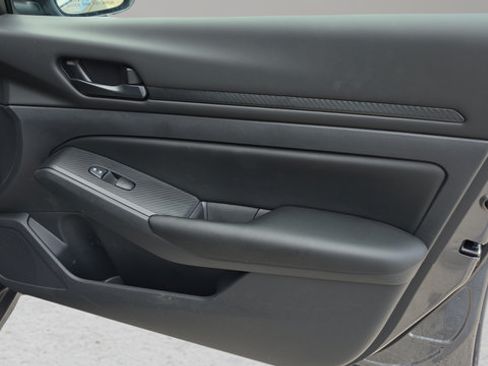 Certified 2025 Nissan Altima 2.5 S FWD image 26