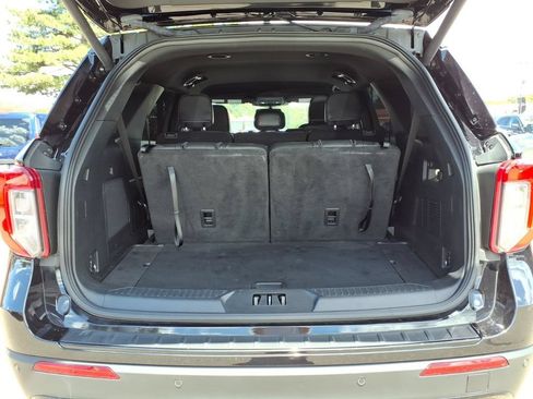 Certified 2023 Ford Explorer ST-Line AWD/4WD image 9