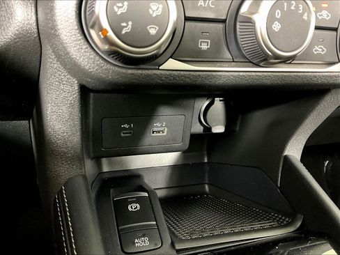 Used 2024 Nissan Kicks SV FWD image 16