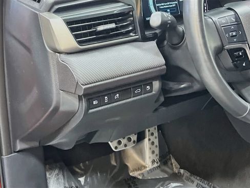 Used 2025 Toyota Camry SE w/ Convenience Package FWD image 10