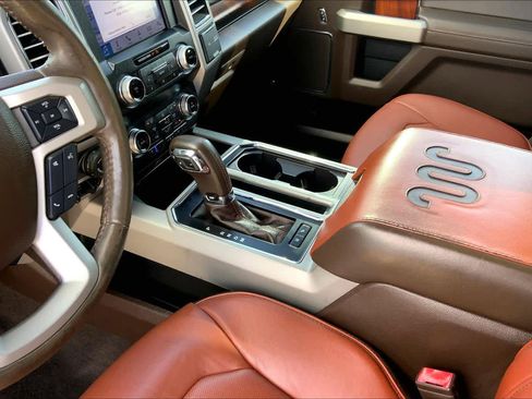 Used 2019 Ford F150 King Ranch w/ Equipment Group 601A Luxury AWD/4WD image 17
