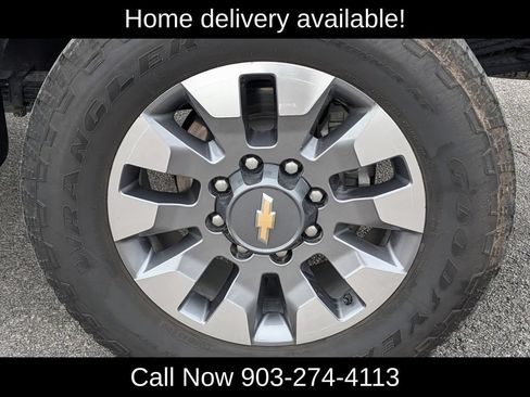 Used 2022 Chevrolet Silverado 2500 Custom w/ Infotainment Package AWD/4WD image 12