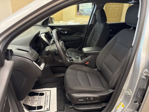 Used 2022 GMC Terrain SLE w/ Driver Convenience Package AWD/4WD image 5