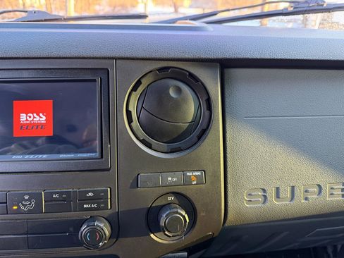 Used 2016 Ford F350 XL w/ Power Equipment Group image 33