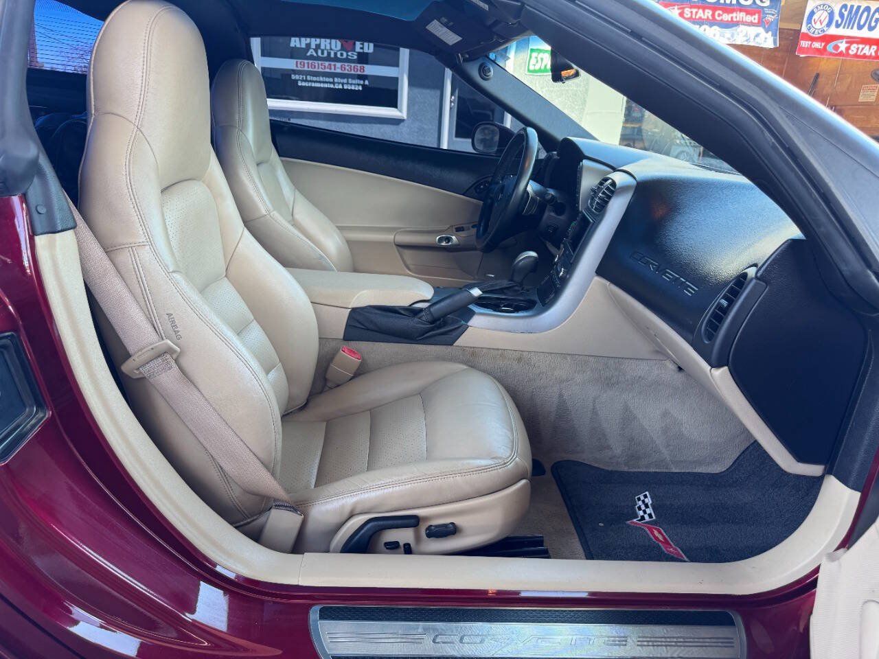 Used 2007 Chevrolet Corvette Coupe w/ Preferred Equipment Group RWD image 11