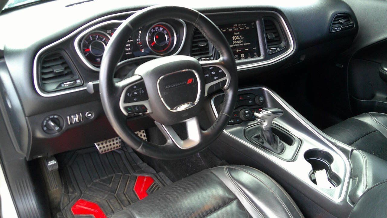 Used 2015 Dodge Challenger SXT Plus RWD image 16