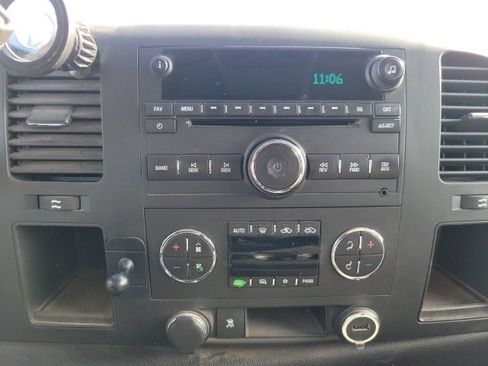 Used 2010 Chevrolet Silverado 1500 LT w/ Regional Value Package image 10