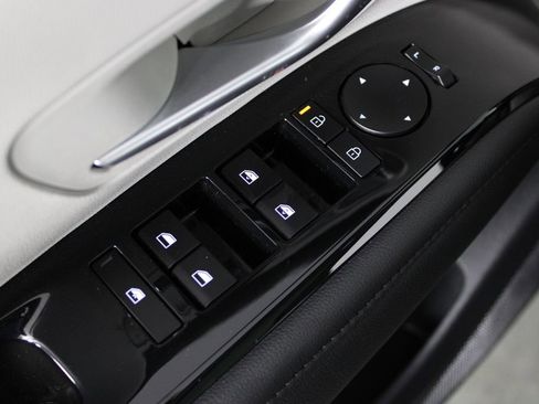 Certified 2025 Hyundai Tucson Limited image 24