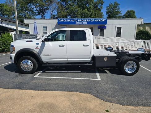 Used 2021 RAM 4500 SLT w/ Quick Order Package 2YG SLT AWD/4WD image 3