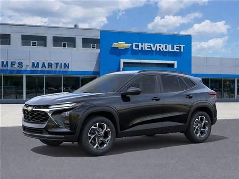 New 2026 Chevrolet Trax LT image 2