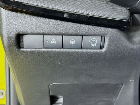 New 2026 Nissan Kicks SR FWD image 10
