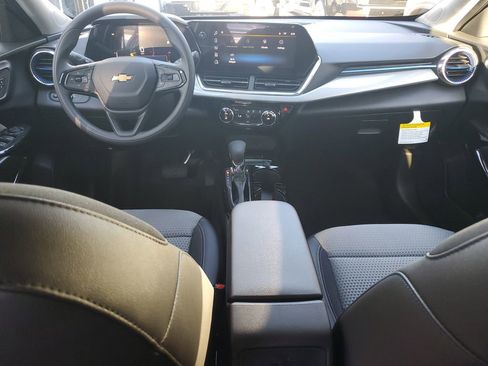 New 2026 Chevrolet Trax LT image 10