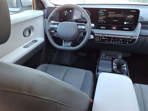 New 2026 Hyundai Ioniq 5 SEL image 4