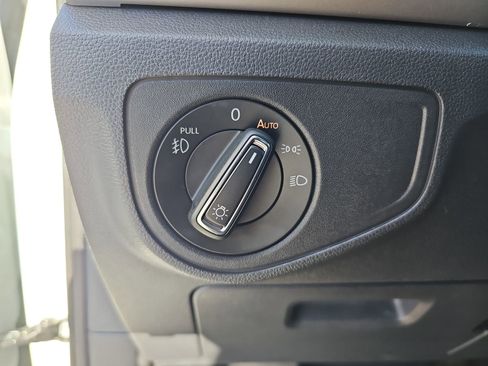 Used 2020 Volkswagen Atlas SEL FWD image 27