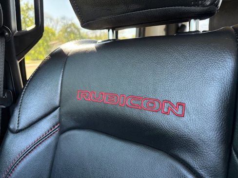 Used 2021 Jeep Gladiator Rubicon w/ Cold Weather Group AWD/4WD image 25