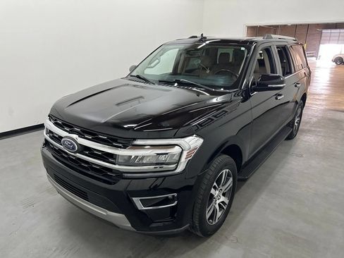 Used 2024 Ford Expedition Max Limited AWD/4WD image 18