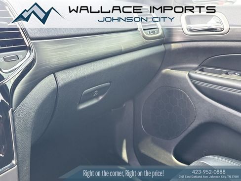 Used 2020 Jeep Grand Cherokee Altitude AWD/4WD image 20