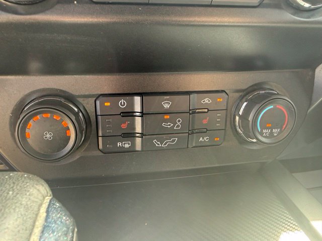 Used 2020 Ford F150 XLT w/ Equipment Group 302A Luxury AWD/4WD image 23