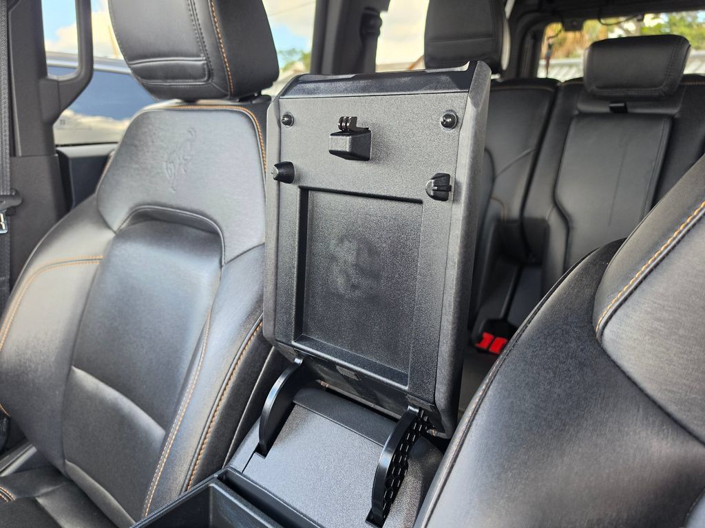 Used 2024 Ford Bronco Badlands AWD/4WD image 33