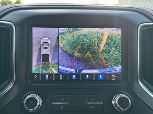 Used 2020 GMC Sierra 1500 AT4 w/ AT4 Premium Package AWD/4WD image 3